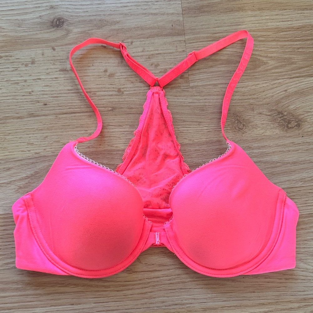 Body By Victoria Racerback Lace Bra ✨ 34B